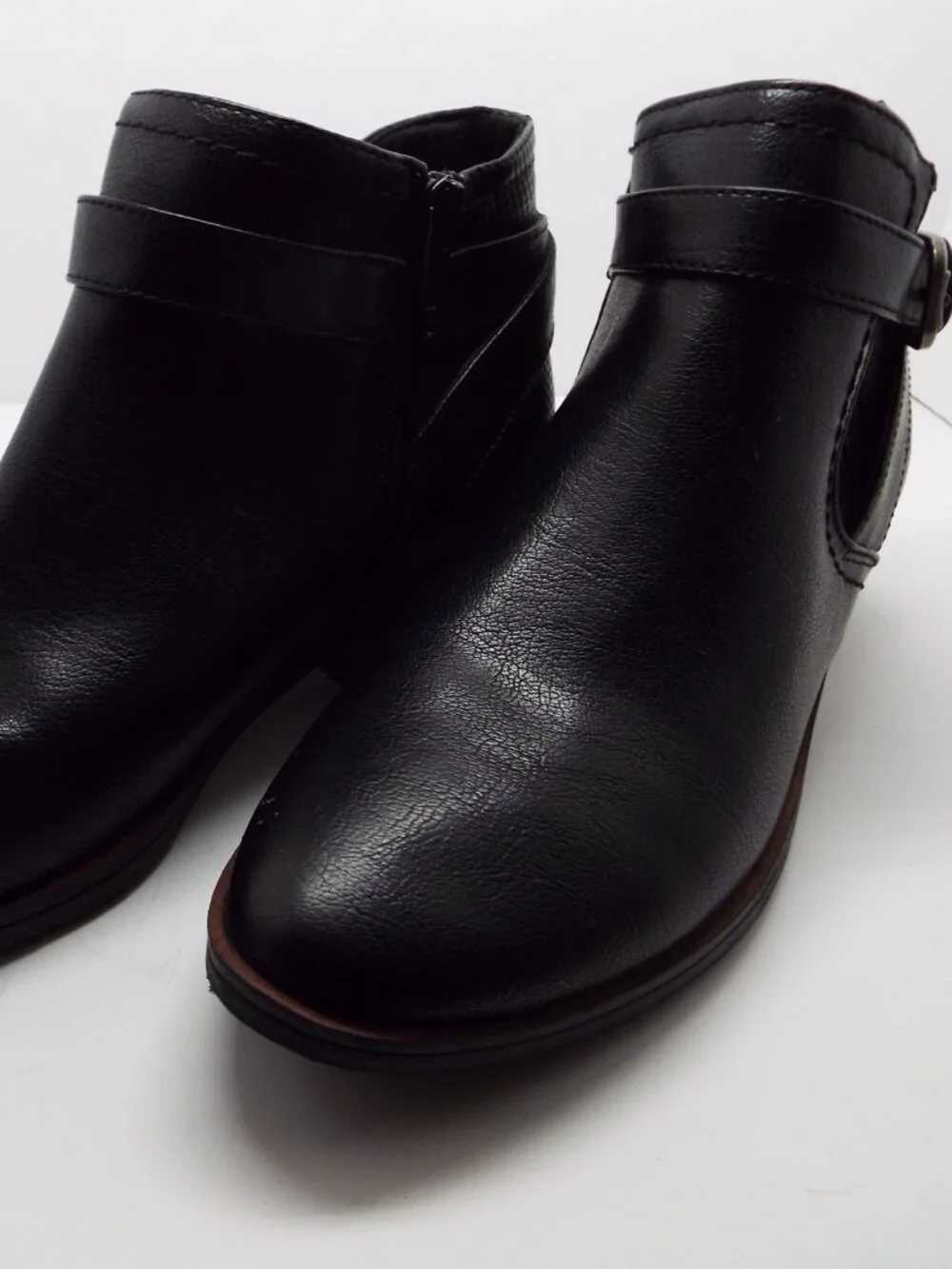 Black Women's BareTraps Ankle Boots